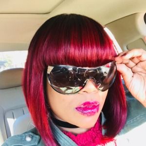 Meet your Posher, April